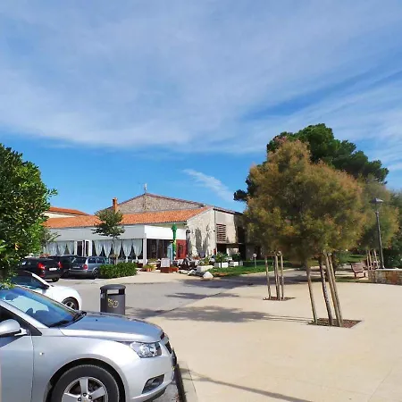 Zadar 8 * Diklo