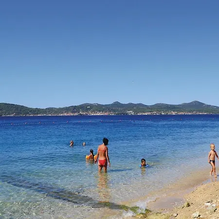 Zadar 8 *